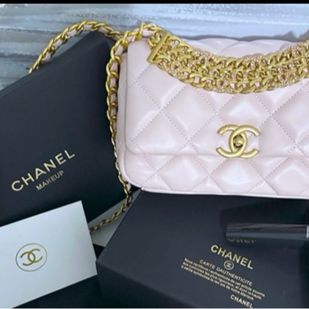 Chanel Make Up Line
Crossbody Bag W/Handle